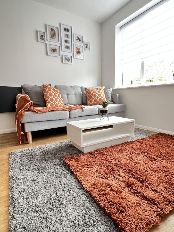 Luxury 2 Bed Apartment Stansted Airport Bishops Stortford Bishop's Stortford Eksteriør billede